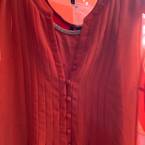 Amanda Green Layered Tunic - Picture 5 of 6